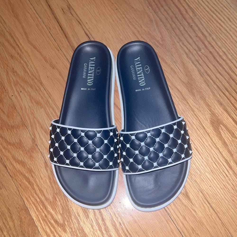 Valentino rockstud navy slides sandals 38 US 7.5-8 pristine.